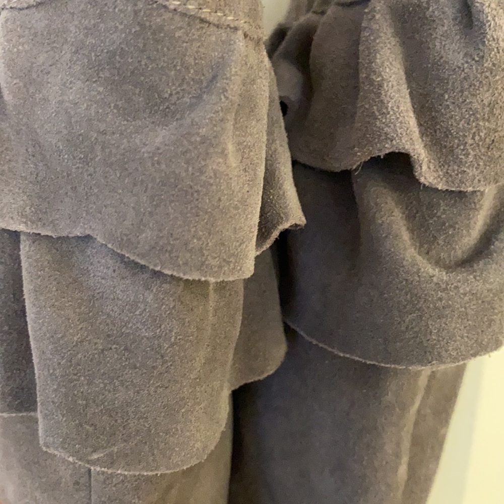 Anthropologie Due Farina Ruffle Suede Boots - Picture 3 of 4